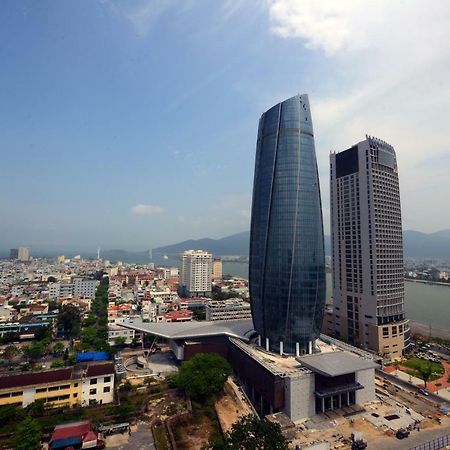 Phuc Ngoc Hotel Da Nang Exterior photo